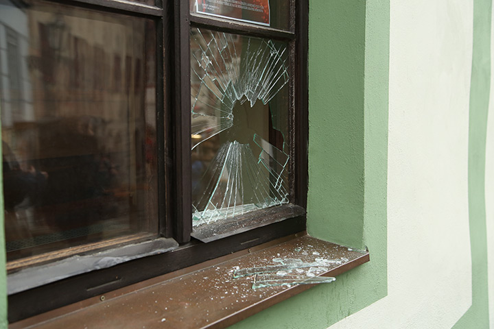 A2B Glass are able to board up broken windows while they are being repaired in Warwick.